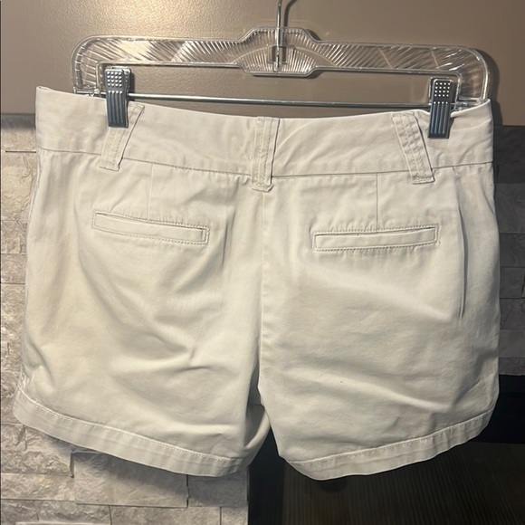J. Crew Classic Twill Chino Shorts size 6 - Picture 7 of 10